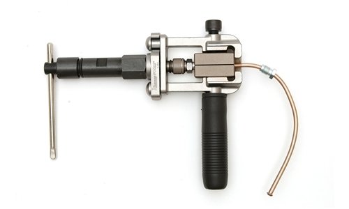 Инструмент для развальцовки тормозных трубок, гидравлический Kamasa-Tools K 264