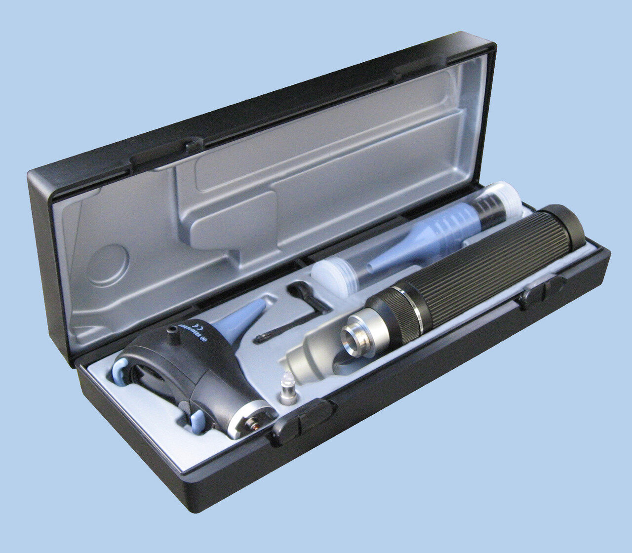 Ri-scope® отоскоп. L1, ксеноновое освещение XL 2,5 В, прямой свет, рукоятка типа С для двух батарей типа С или аккумулятора ri-accu® NiMH