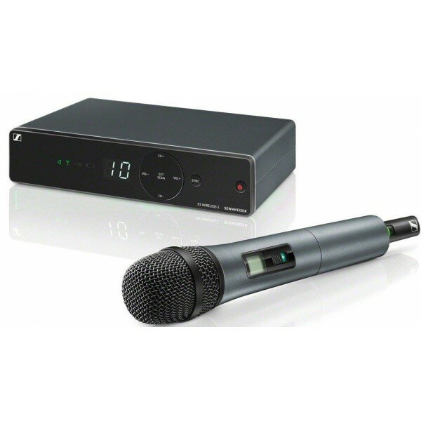 Беспроводная система Sennheiser XSW 1-825-B вокальная