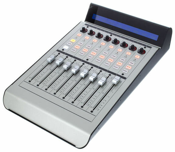 MIDI-контроллер Mackie Control XT Pro