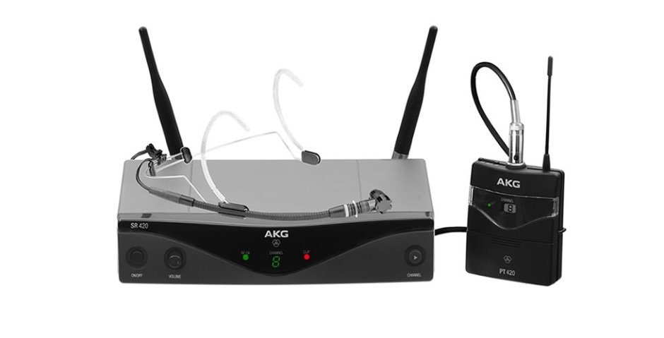 AKG WMS420 Head Set Band A радиосистема с приёмником SR420, портативный передатчик PT420+микрофон с оголовьем C555L