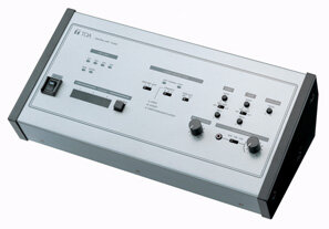 Блок центральный ИК беспроводной конференц-системы TOA TS-900 CE