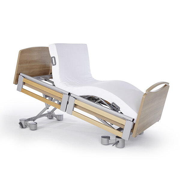 Медицинская функциональная кровать с электроприводом Stiegelmeyer Libra (с матрацем) - Раздел: Мебель, продажа мебели