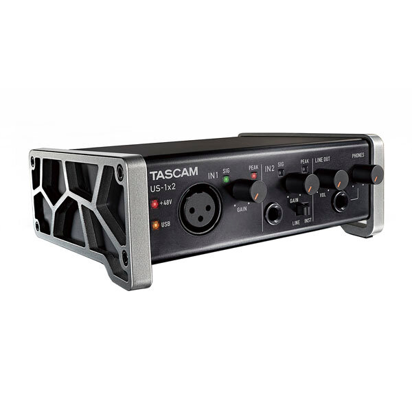 Tascam US-1x2 USB аудио/MIDI интерфейс (2 входа, 2 выхода) Ultra-HDDA mic-preamp 24bit/96kHz